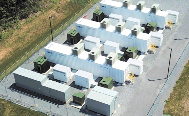 联邦环保署长抨击纽约大规模建锂电池站