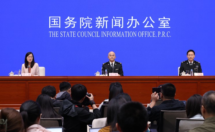 今年前三季度中国进出口总值超¥33万亿元 同比增长4%