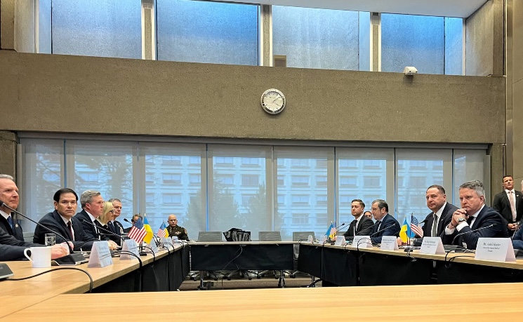 美乌就和平协议展开会谈 议员与盟友对俄方“愿望清单”表达担忧