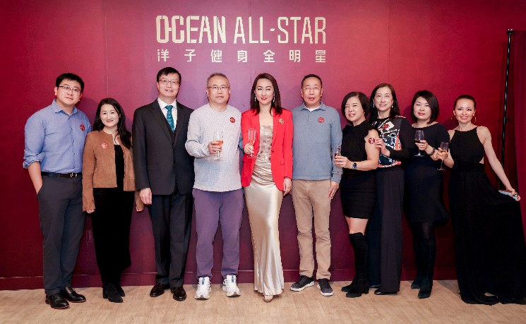 纽约洋子健身全明星2025感恩节香槟瑜伽&音乐晚宴圆满落幕