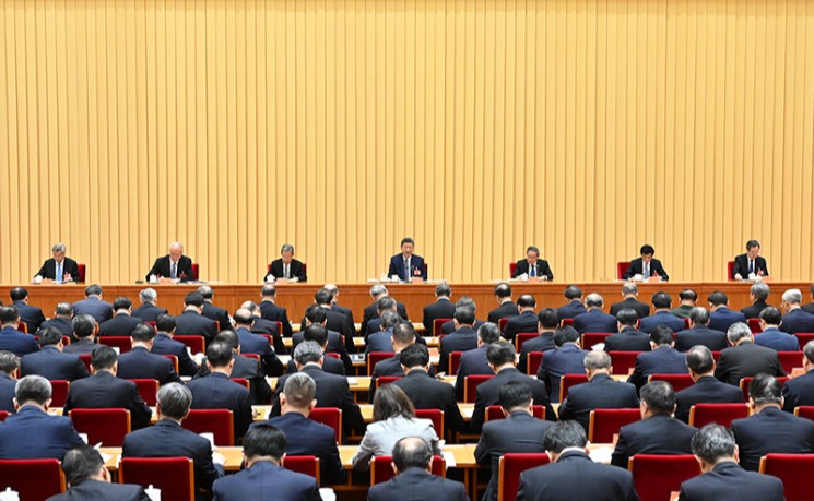 中国打造强大国内市场 中央经济工作会议部署明年八项重点任务 首要任务聚焦内需