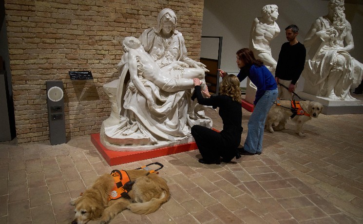 创意源自人文关怀 意大利尝试让盲人也能欣赏艺术