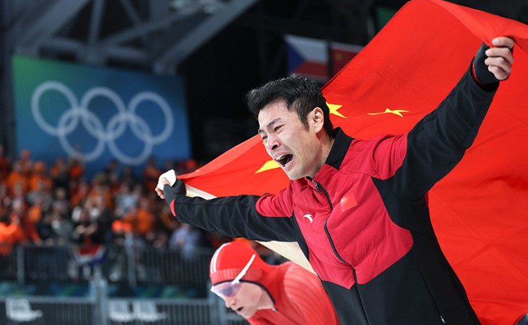 中国队第三金！冬奥速度滑冰男子1500米宁忠岩破奥运纪录夺冠