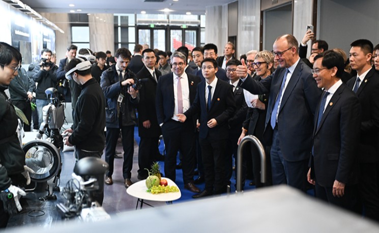 中方：德国总理默茨访华成果丰硕、富有意义