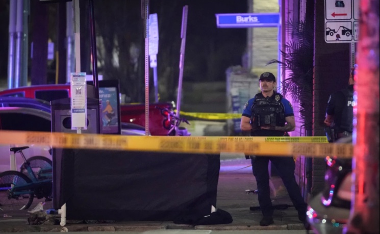 得州奥斯汀酒吧发生枪击案 枪手在内三人死亡14人受伤