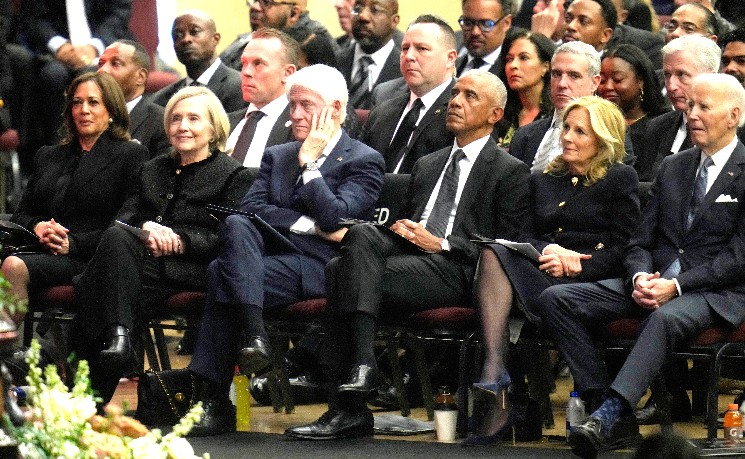 前总统克林顿、奥巴马和拜登出席杰西&middot;杰克逊追思仪式