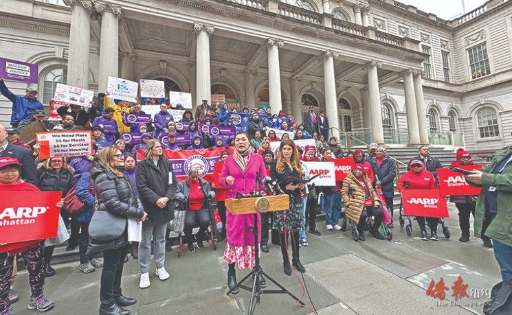 庄文怡朱曼宁吁增加长者福利拨款