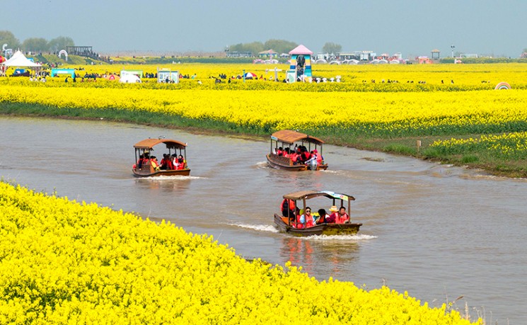 景区免票、交通免费！中国多地推出春假文旅&ldquo;大礼包&rdquo;