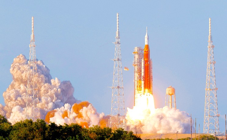 时隔53年NASA重启载人绕月飞行