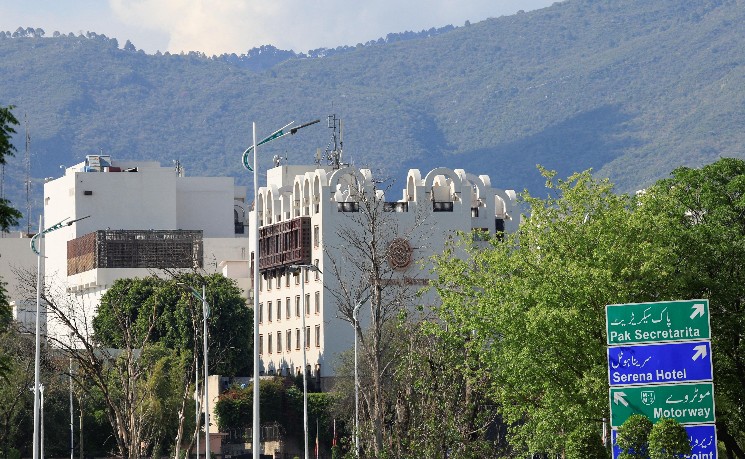 停课停工两天 巴基斯坦严阵以待美伊谈判