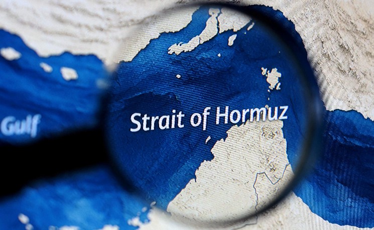 英海事分析公司：霍尔木兹海峡仍严格受控  通航恢复有限