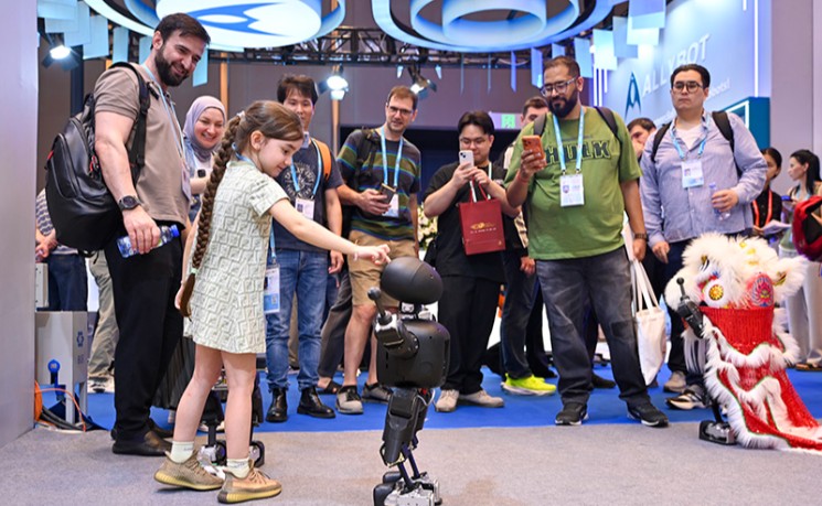 第139届广交会开幕 规模创新高 首次增设智能穿戴等专区