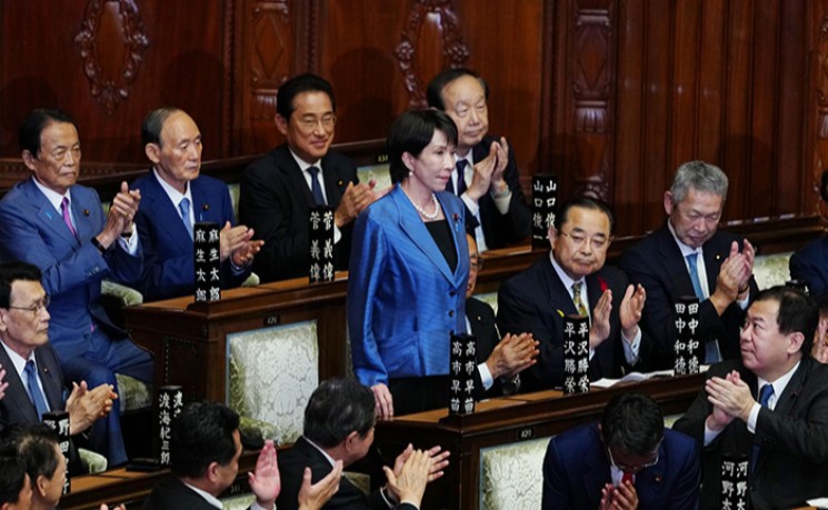 中韩不满日相高市向靖国神社供奉祭品