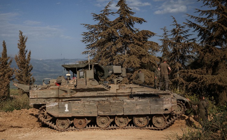 特朗普：希望伊朗主动联系美国  媒体曝伊朗提出三阶段谈判框架