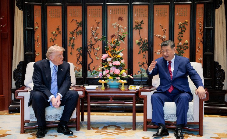 中国外交部发言人就特朗普访华情况答记者问