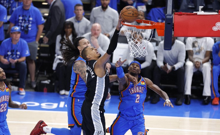 NBA西决马刺抢7胜 总决赛对决尼克斯
