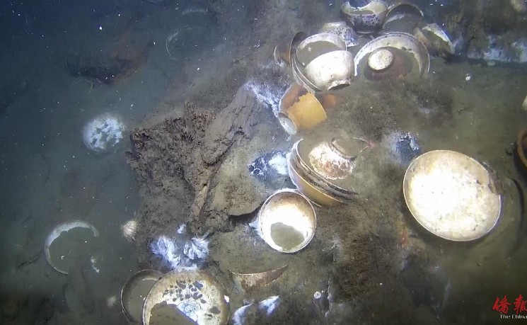 挪威海域发现18世纪沉船 大量中国瓷器重见天日