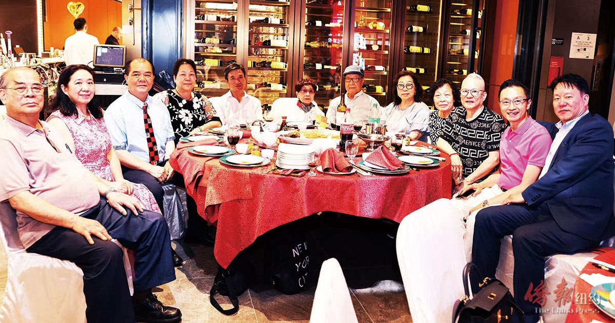 美国酒店华裔协会举办双亲节庆祝活动