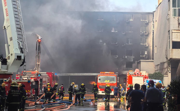 福建晋江鞋厂火灾事故已造成28人遇难