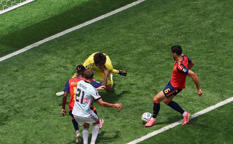 世界杯丨梅里诺连场绝杀 西班牙2-1比利时将战法国