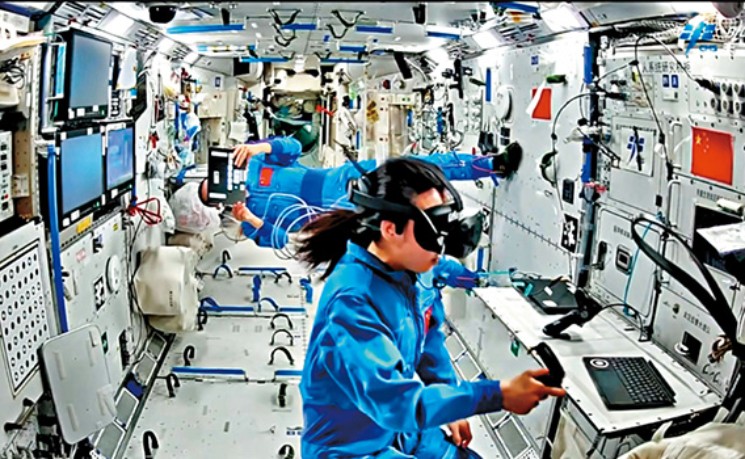 黎家盈&ldquo;天宫&rdquo;戴VR头盔开展行为学测试