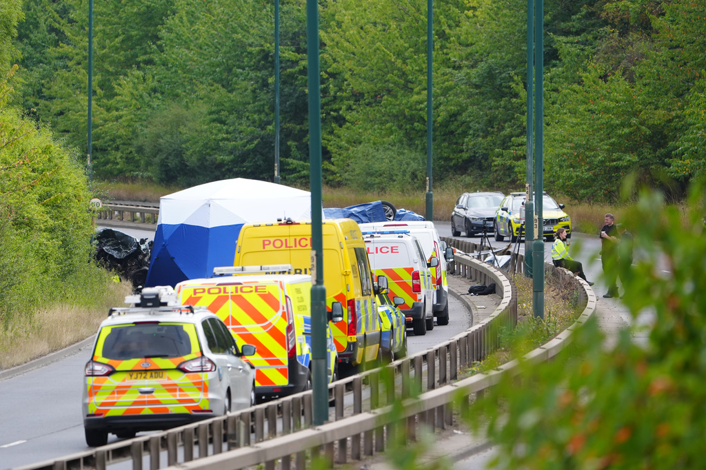 英格兰东北部严重车祸 7人死亡含2名警察