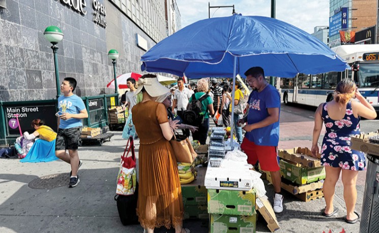 半世纪来首次 纽约市10月起发放2.1万新摊贩牌照