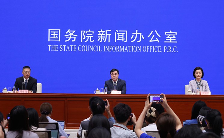 中国国家统计局：中国经济面临一定压力，但可以克服