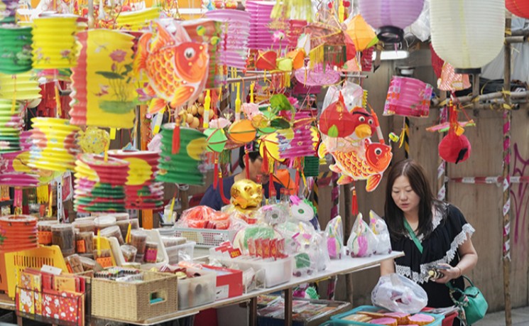 香港8月整体消费物价指数同比上升1.7%