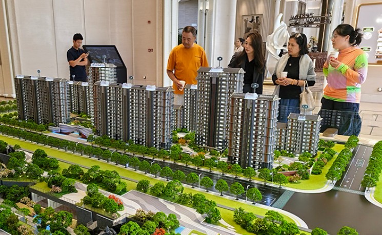 中国10月1日起实施个人房贷贴息政策 三部委联手振楼市 首套房利率可降约三分之一